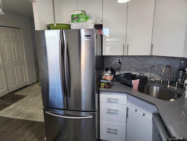 Foto del edificio - 61-55 98th St