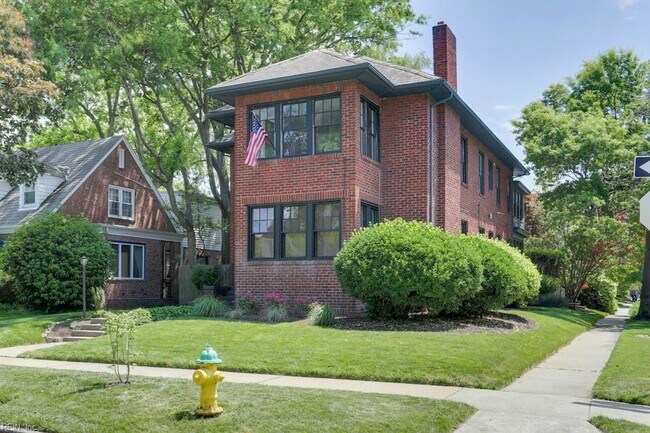 Foto del edificio - 1700 Claremont Ave