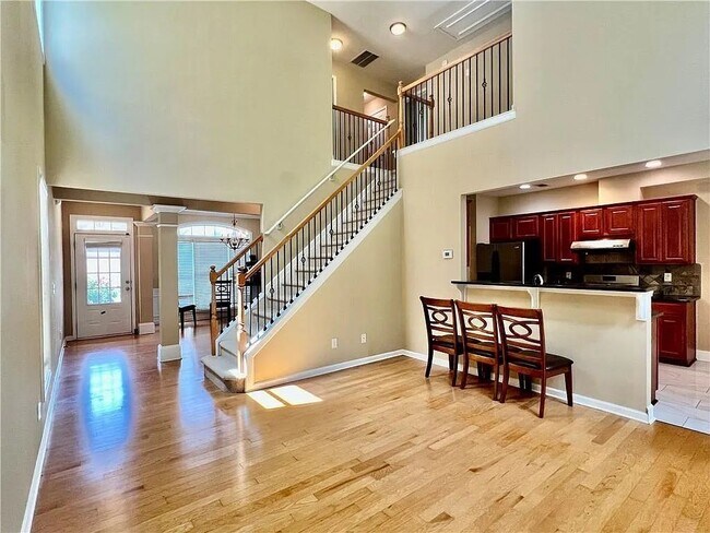 Foto del edificio - 2549 Worrall Hill Way