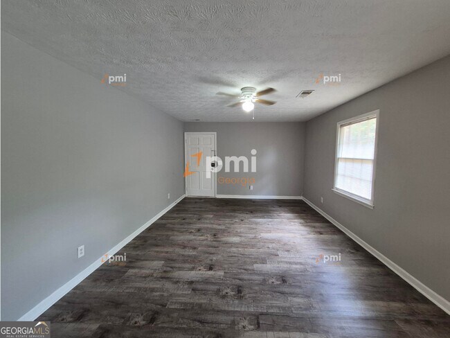 Foto del edificio - 808 Wilson Cir SW