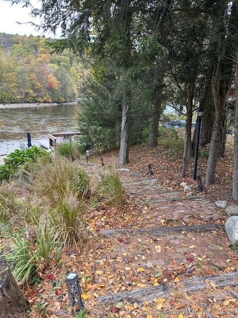 Foto del edificio - 880 W Wakefield Blvd