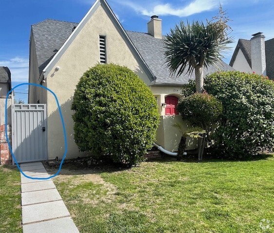 Building Photo - 1314 S Curson Ave