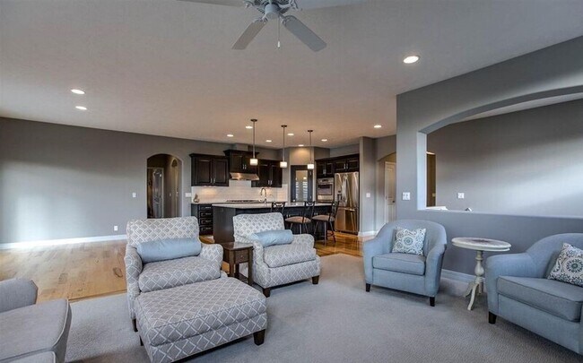 Foto del edificio - 17533 Adams St