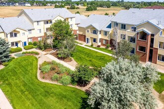 Building Photo - Creekstone Apartments
