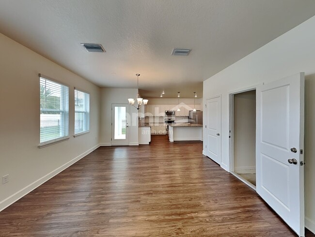 Building Photo - 315 Pine Terrace Dr