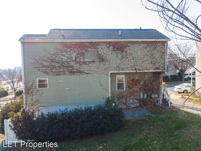 Building Photo - 4 br, 4 bath House - 612 Holly Street