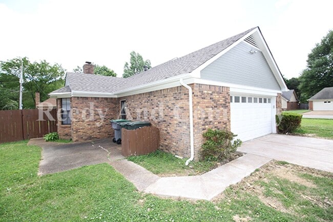 Building Photo - 4496 Green Creek