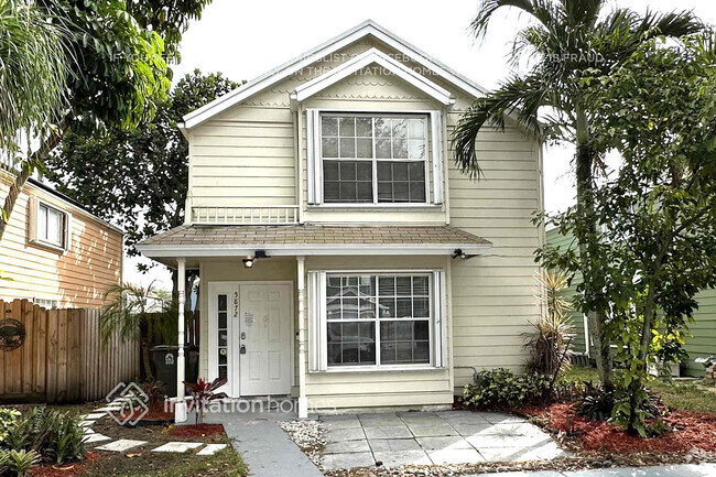 Building Photo - 5872 Dewberry Way