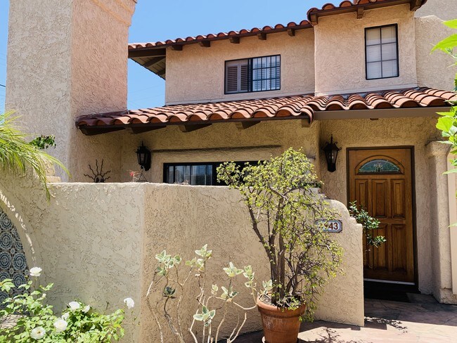 Vista exterior del apartamento - 3943 W 182nd St