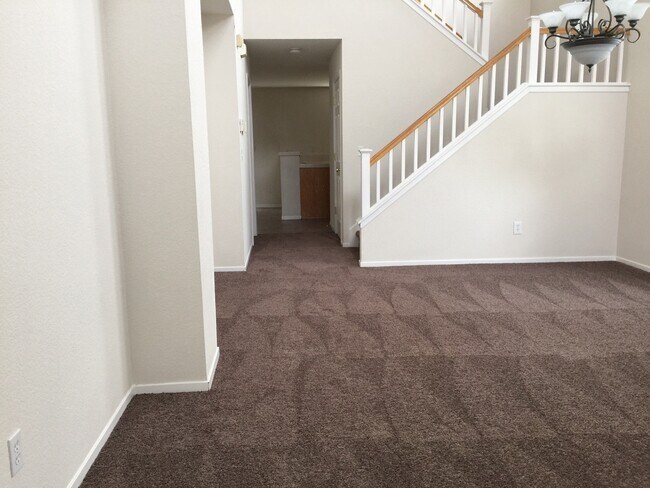 Foto del edificio - Nice Home Good Schools