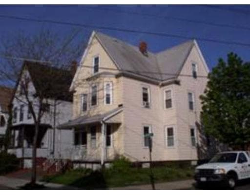 Building Photo - 58 Walnut St