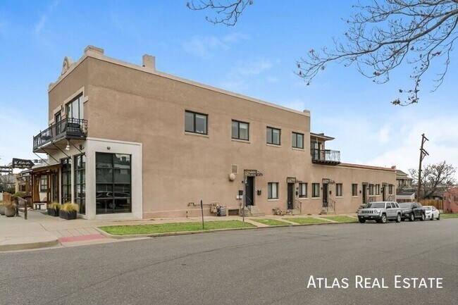 Building Photo - 1533 W 34th Ave