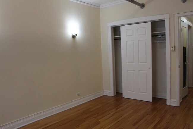 Foto del edificio - 3134 N Kimball Ave