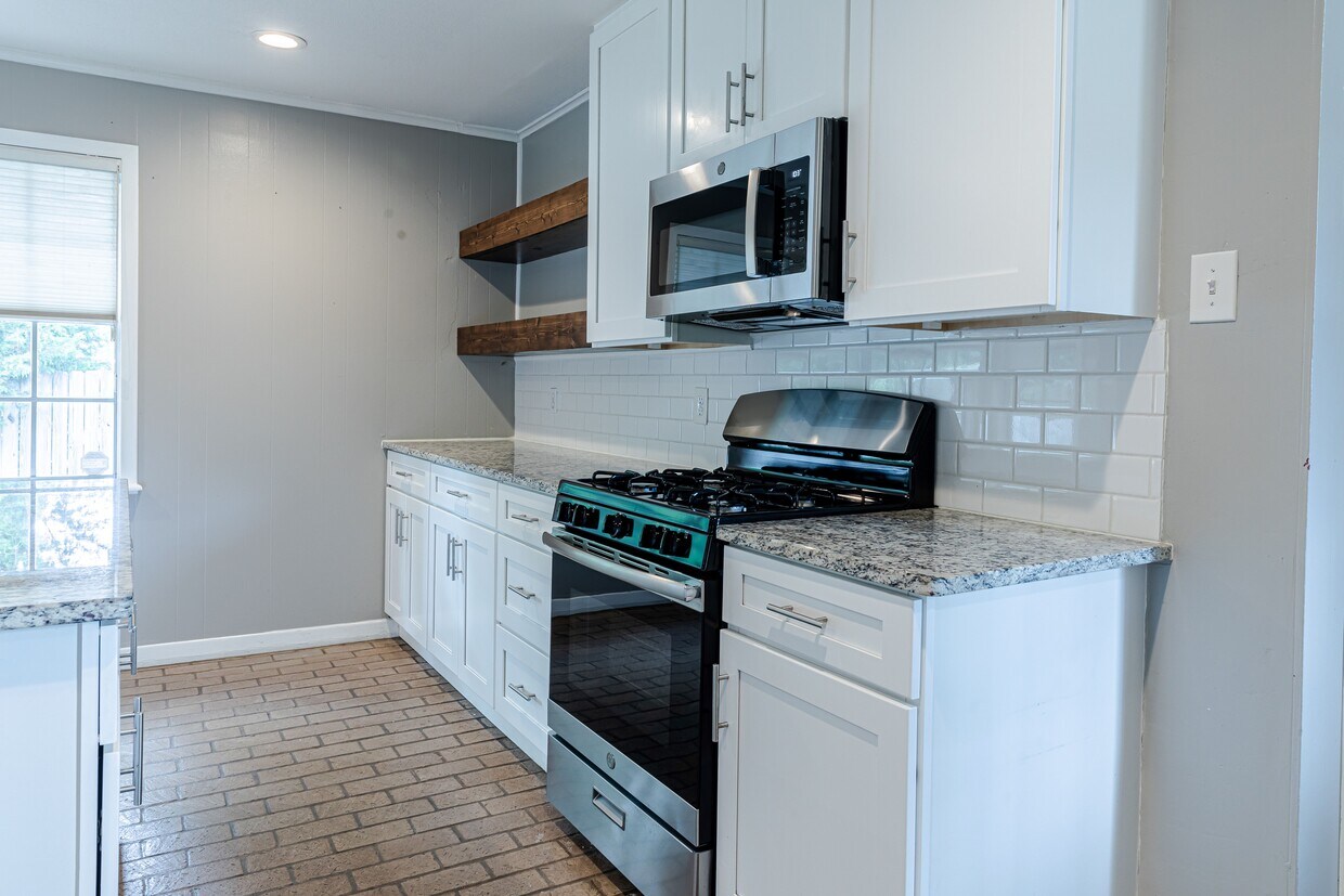 1822 Overbrook Dr, Tyler, TX 75703 House for Rent in Tyler, TX