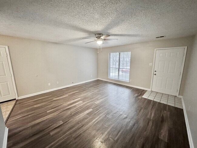 Foto del edificio - 3914 Longsneck Cove