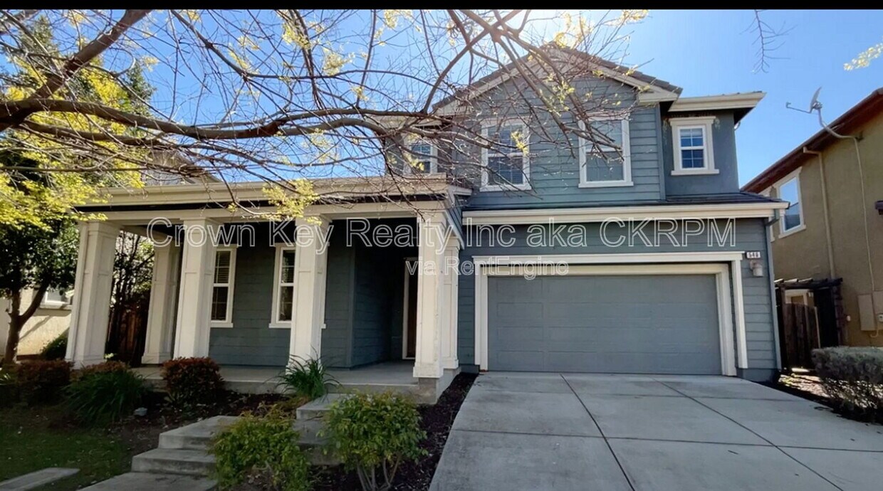Primary Photo - 546 W Campania Way