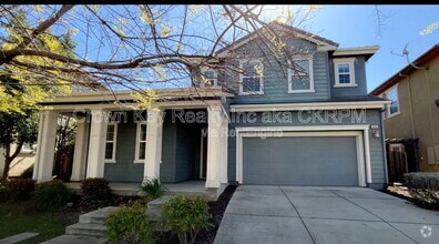 Building Photo - 546 W Campania Way