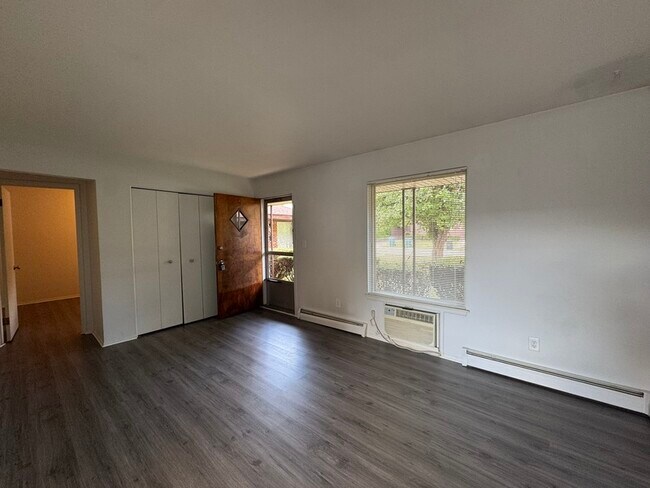 Building Photo - 4083 Hazel Ave