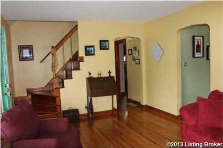 Front entry room - 3514 Whippoorwill Rd