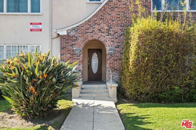 Foto del edificio - 643 S Detroit St