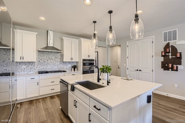 Building Photo - 3 br, 3 bath House - 8829 Animas River Street