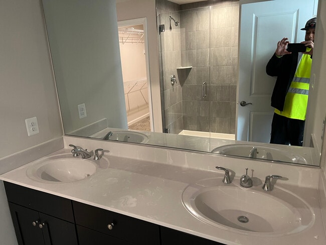 Building Photo - 10505 Neil Armstrong Way