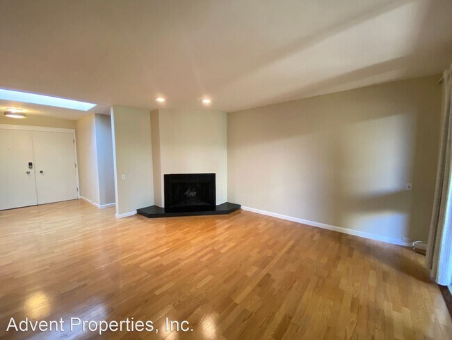 Foto del edificio - 2 br, 2 bath House - 323 Monte Vista Ave A...