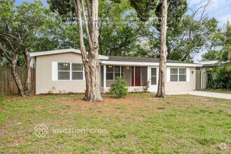 Building Photo - 215 Emerald Ln