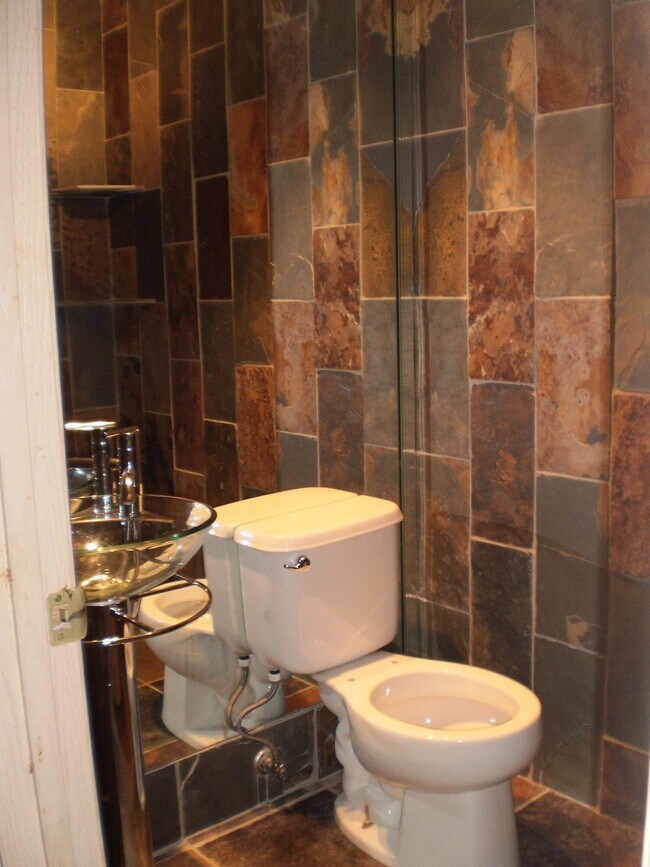 Building Photo - 3961 Orchard View Pl