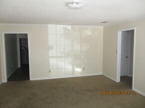 Building Photo - 3107 Fernridge Dr