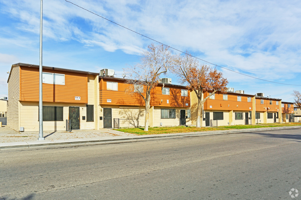 Primary Photo - Glenwood Park Townhouses