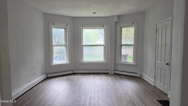 Building Photo - 107 North Ten Broeck Street