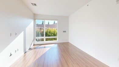 Interior Photo - Verve