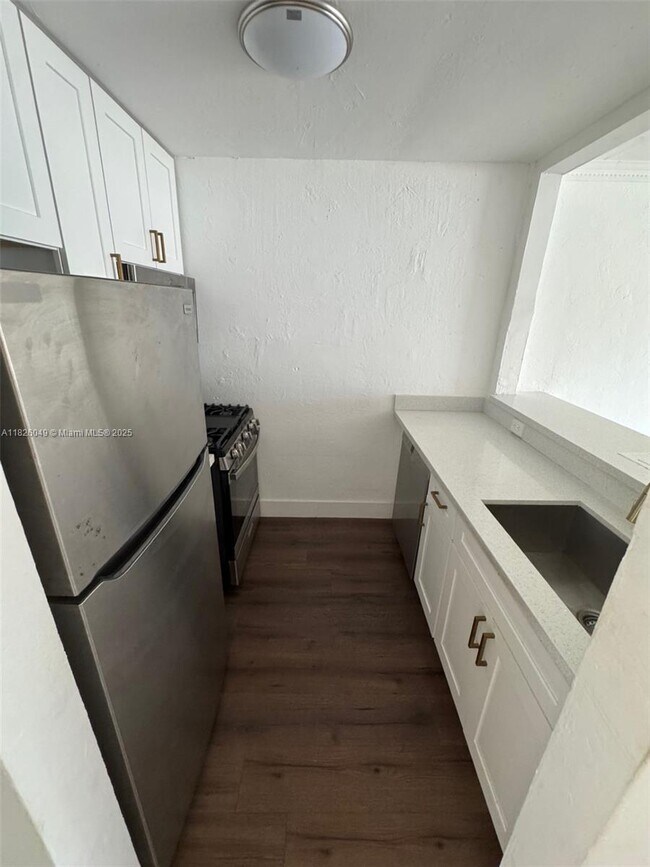 Foto del edificio - 505 NE 30th St