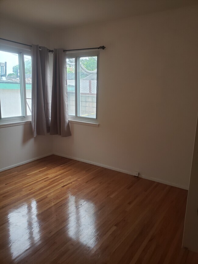 Dormitorio 1 - 7116 W 91st St