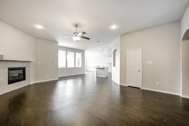 Building Photo - 1155 Waterscape Blvd