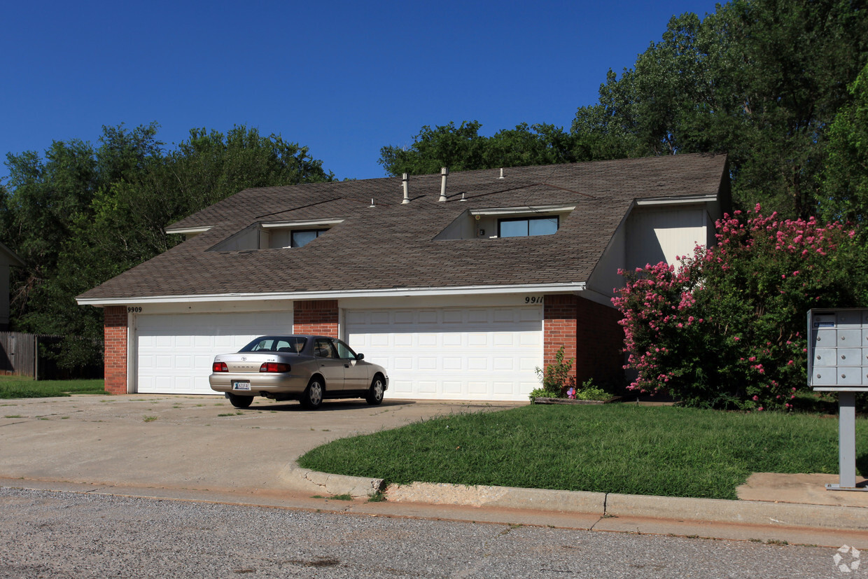 Foto del edificio - Sherwood Estates Duplexes