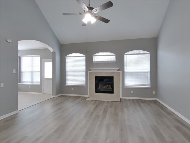 Foto del edificio - 7506 Parkcross Pl