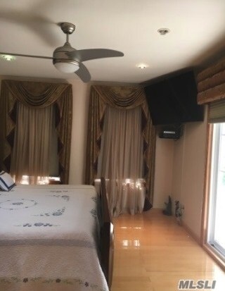 Foto del edificio - 211-03 28th Ave