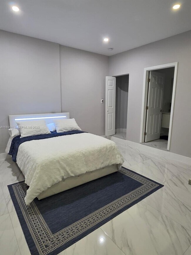 Foto del edificio - 13995 SW 154th St