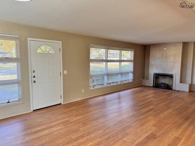 Foto del edificio - 703 Pecan St