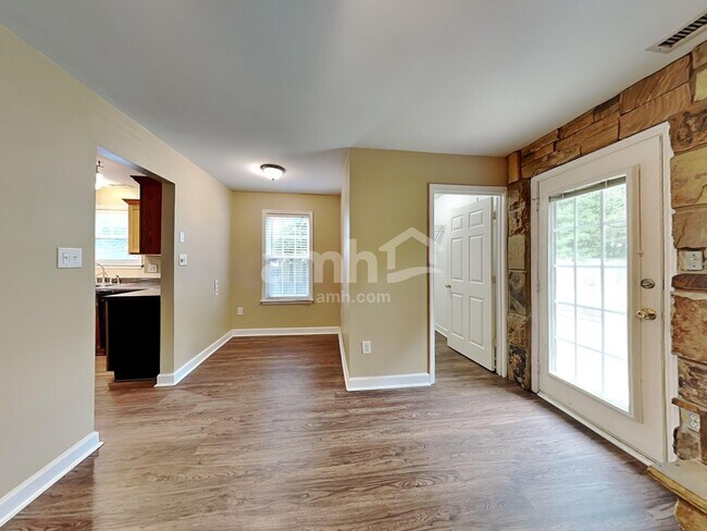 Foto del edificio - 3913 Lodgepole Ln