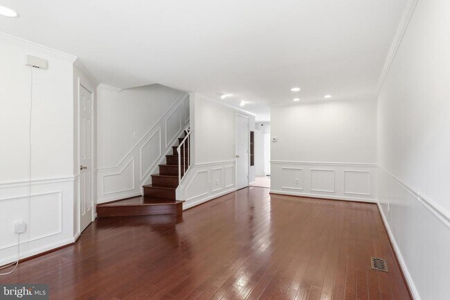 Foto del edificio - 9504 Dunbrook Ct