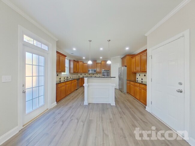 Foto del edificio - 3620 Little Spring Dr