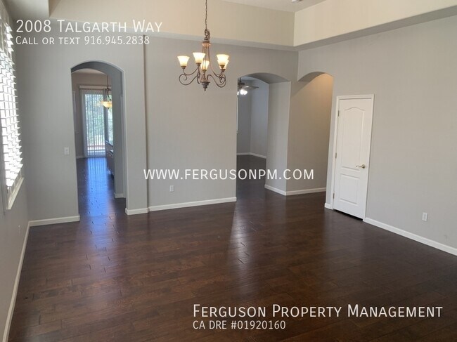 Foto del edificio - Single Story East Roseville Home With Gree...