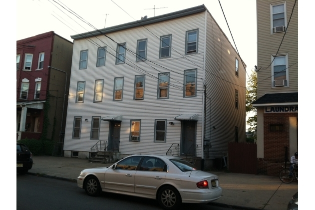 Primary Photo - 272-274 2nd St