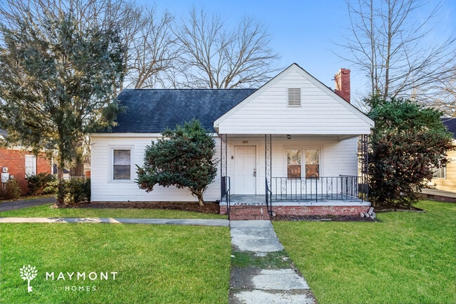 Building Photo - 523 Engleside St