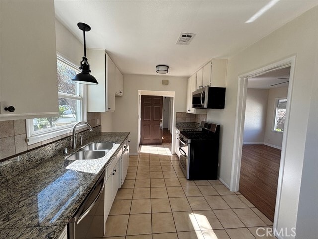 Building Photo - 661 W Lochleven St