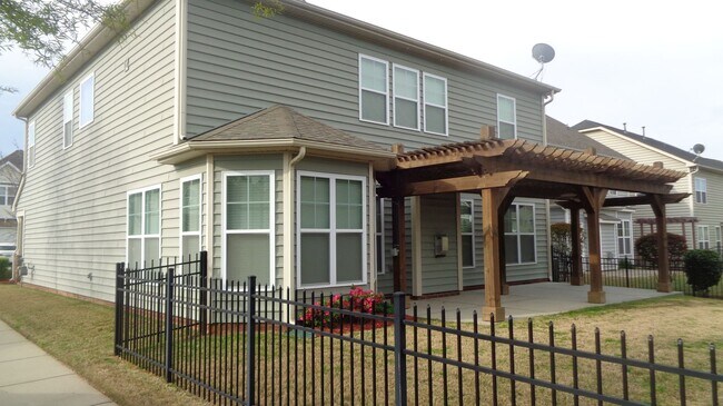 Foto del edificio - Welcome home to Cureton!