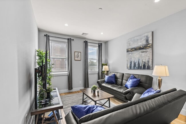 Foto del edificio - 1011 Bennington St